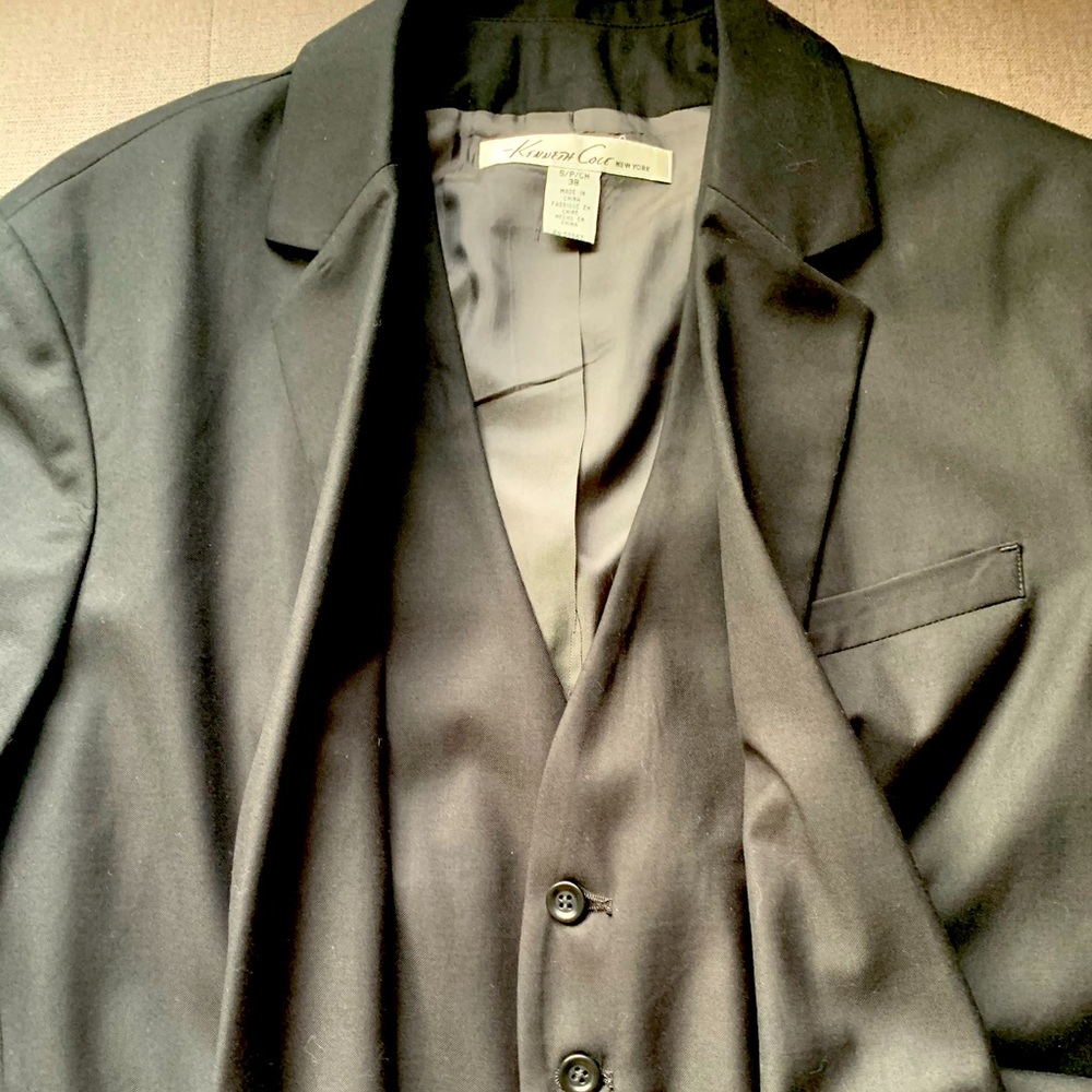New Kenneth Cole Black Blazer w Vest Detail